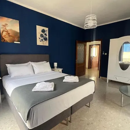 Spacious House With Roof-terrace Semesterbostad *