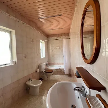 Tatil Evi Spacious House With Roof-terrace *